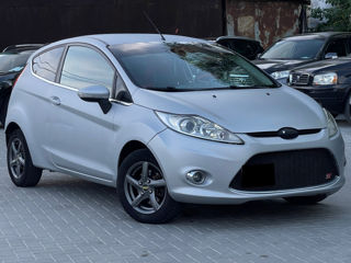 Ford Fiesta foto 4