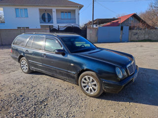 Mercedes E-Class