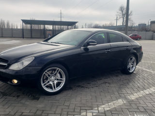 Mercedes CLS-Class foto 2