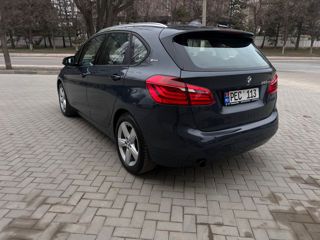 BMW 2 Series Active Tourer foto 2