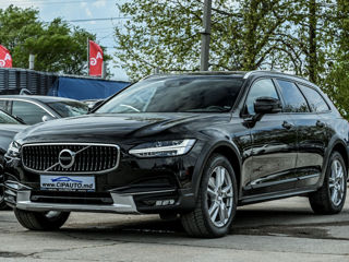 Volvo V90 Cross Country foto 1