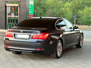 BMW 7 Series foto 3