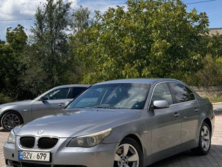 BMW 5 Series foto 6