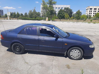 Mazda 626 foto 4