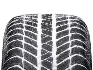 Anvelope iarna 215/60 R17 96H Platin Winter foto 2