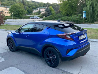 Toyota C-HR foto 4