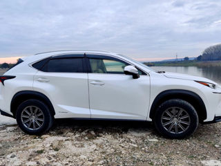 Lexus NX Series foto 6