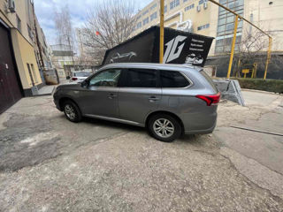 Mitsubishi Outlander foto 3