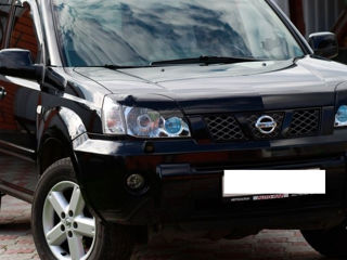 Nissan X-Trail foto 1