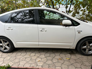 Toyota Prius foto 2