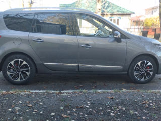 Renault Grand Scenic foto 9