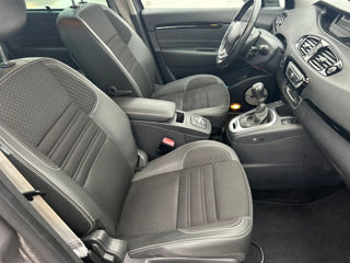 Renault Grand Scenic foto 8