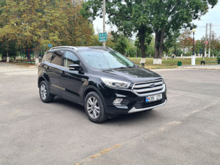 Ford Kuga foto 4