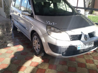 Renault Grand Scenic foto 1