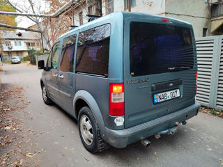 Ford Tourneo Connect foto 2