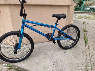 BMX bicicleta trucuri
