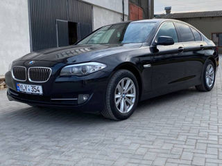 BMW 5 Series foto 1