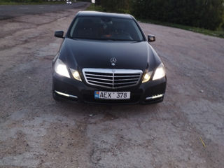 Mercedes E-Class foto 4