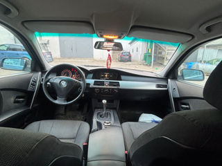 BMW 5 Series foto 10