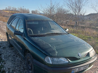 Renault Laguna foto 2