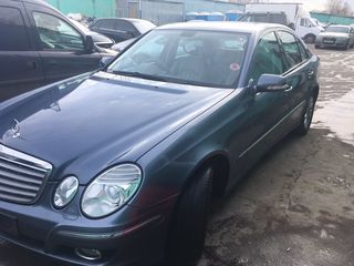 Razberaiu Mercedes W211 diezel foto 2