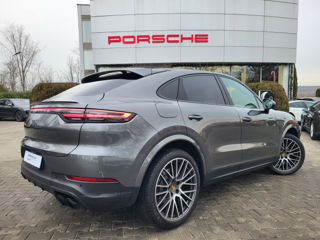 Porsche Cayenne Coupe foto 6