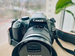 Canon EOS 1100D foto 1