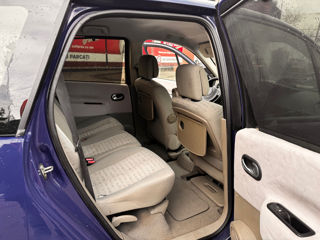 Renault Grand Scenic foto 3