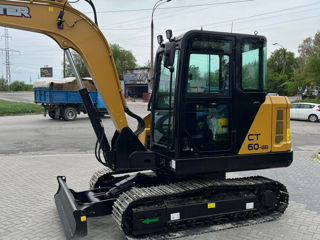 6т Excavator Yanmar motor foto 3