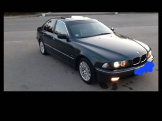 BMW 5 Series foto 6