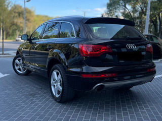 Audi Q7 foto 2