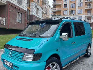 Mercedes V-Class