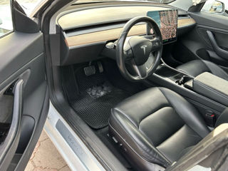 Tesla Model 3 foto 5