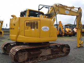 Komatsu PC138 foto 3