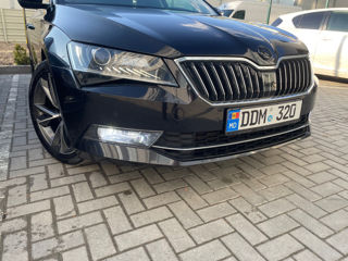 Skoda Superb foto 3