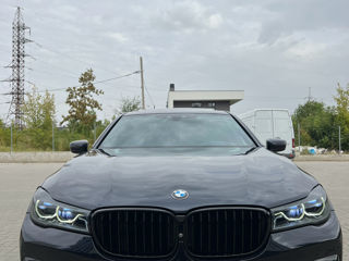 BMW 7 Series foto 2