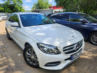 Mercedes C-Class foto 4