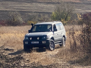 Toyota Land Cruiser Prado foto 7