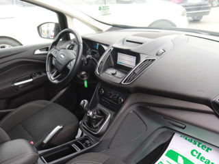 Ford Grand C-MAX foto 9