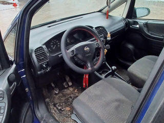 Opel Zafira foto 4