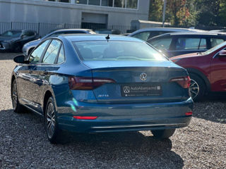 Volkswagen Jetta foto 6