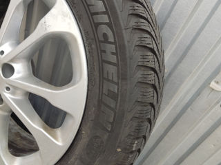 Mercedes GLA-215/60/17michelin winter foto 3