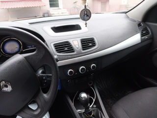 Renault Fluence foto 6