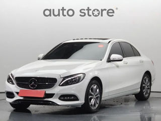 Mercedes C-Class foto 1