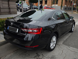 Skoda Superb foto 4