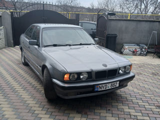 BMW 5 Series foto 7