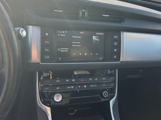 Jaguar XF foto 6