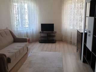 Apartament cu 2 camere, 65 m², Centru, Chișinău foto 3