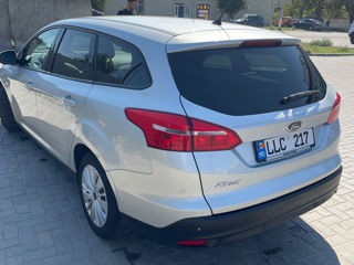 Ford Focus foto 4