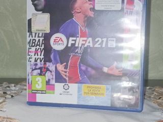 Vând FIFA 22